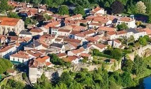 龙岩回乡建别墅为什么一定要选专业乡墅公司